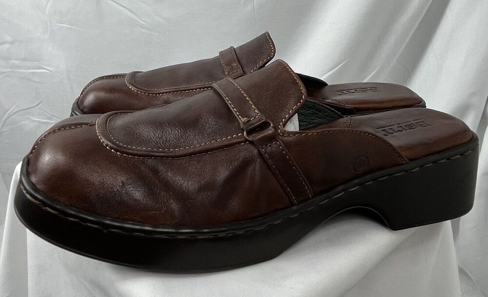 BORN HANDCRAFTED Y2K BROWN LEATHER MULES SLIDES-10M